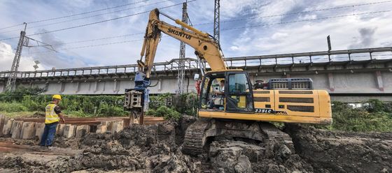 35ton SHANTUI 335LC Excavator Side Grip Hydraulic Vibro Hammer for 12M Pile Driver