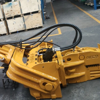 Compact Structure Confined Spaces Pile Driver Featuring Integrated Control Valve Assembly