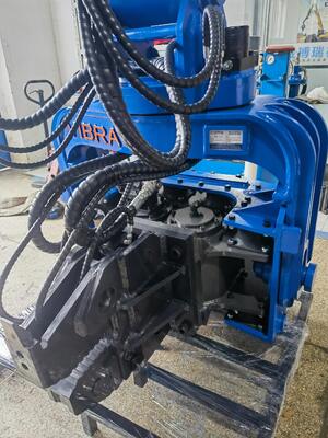 FV250R 360Degree Rotation Pile Driver Manufacturers – Static Crushing Low Vibration Noise Factory Design with Full Slewing Mechanism Assembly Hot Sale