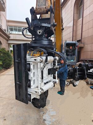 Heimachine met zijgreep – bedieningsmogelijkheden met lage hoofdruimte en beperkte ruimten met compacte structuur voor graafmachines van 25 tot 32 ton